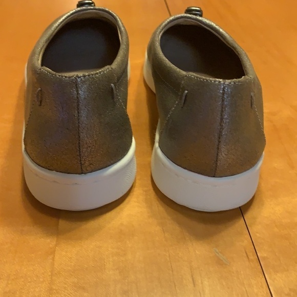 Eileen Fisher Sydney Slip-On Leather Sneakers 5 - Picture 3 of 9